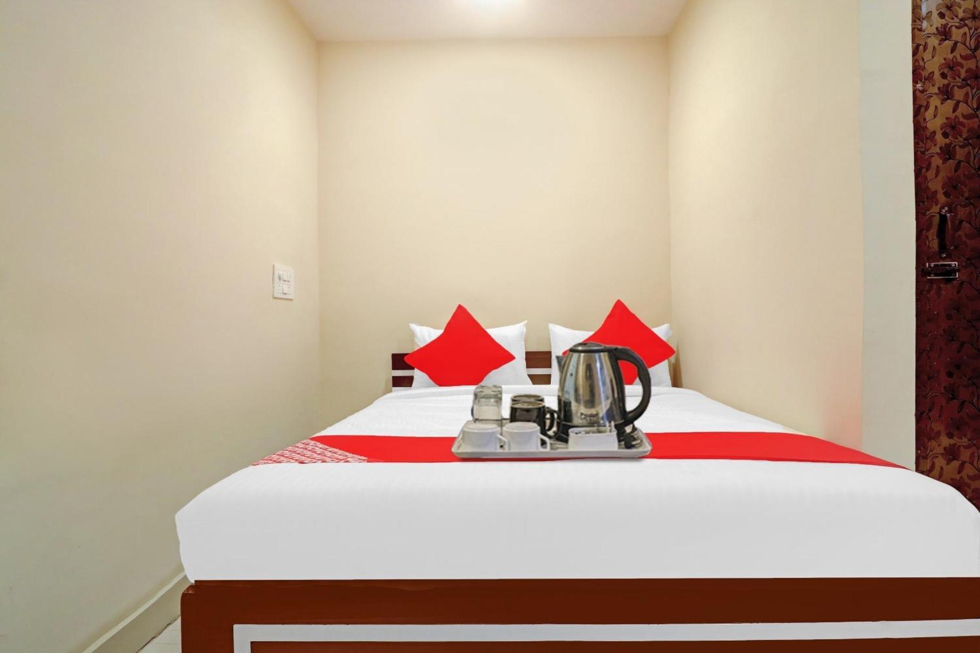Hotel O Aayush Stay Inn Hyderabad Eksteriør bilde